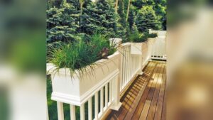 How to Hang Planters on Deck Railing: Easy & Stylish Guide