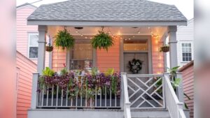 How to Hang Planters on Porch: Easy Steps for Stunning Decor