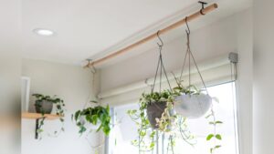 How to Install Hanging Planters: Easy Steps for Stunning Decor