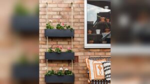 How to Make Outdoor Hanging Planters: Easy Steps for Stunning Gardens